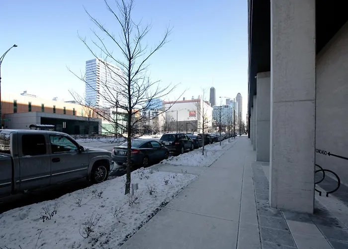 River North 1br Nr Riverwalk W Yoga Chi-1040 * Chicago