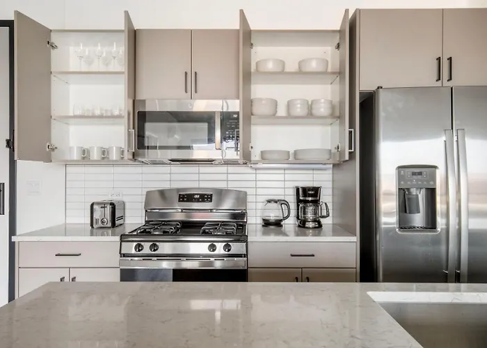 River North 1br Nr Riverwalk W Yoga Chi-1040 * Chicago